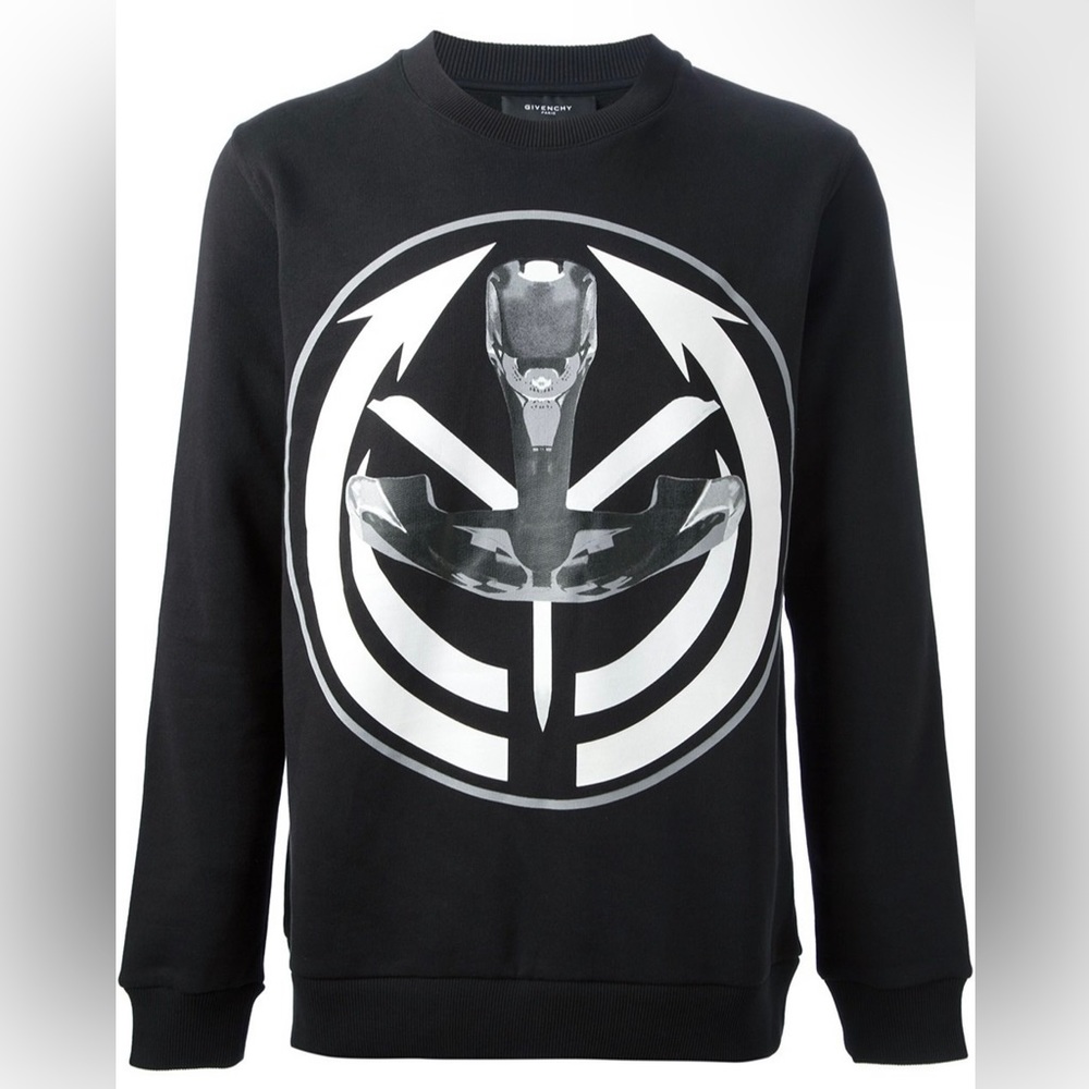 Givenchy Tribal Occult Target Rottweiler Shark Stars Sweater (size s)